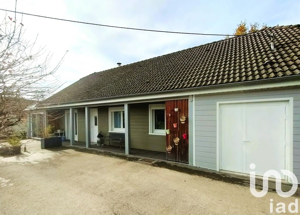 Achat maison à vendre 3 chambres 140 m² - Le Deschaux