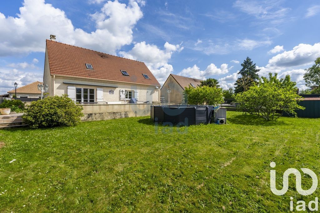 Achat maison à vendre 4 chambres 145 m² - Auvernaux