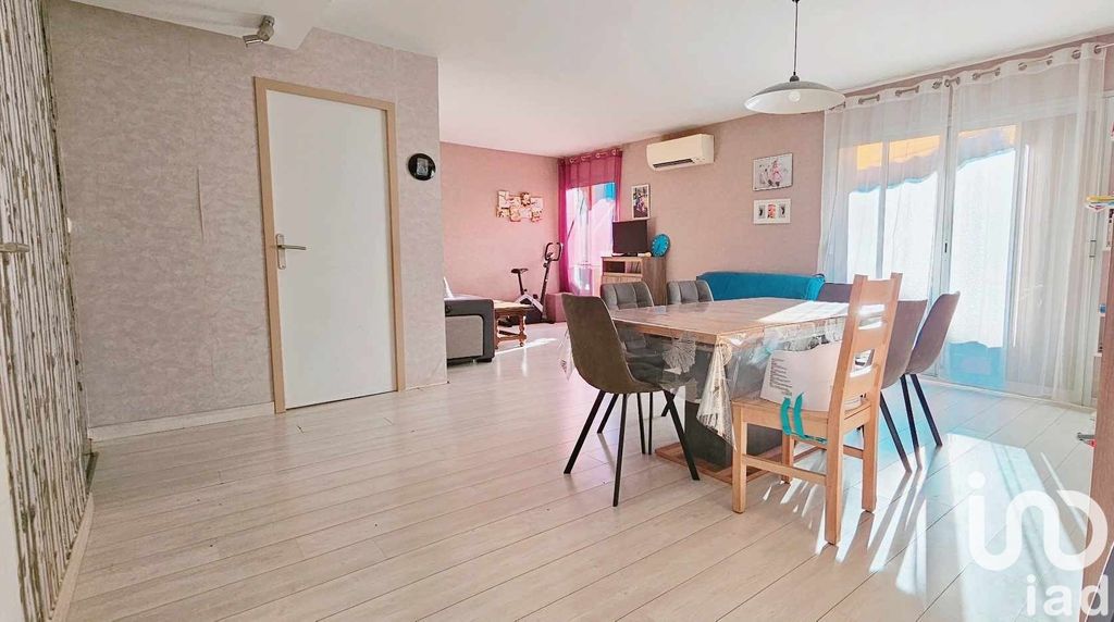 Achat appartement à vendre 4 pièces 79 m² - Nîmes