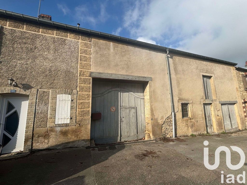 Achat maison à vendre 2 chambres 93 m² - Le Montsaugeonnais