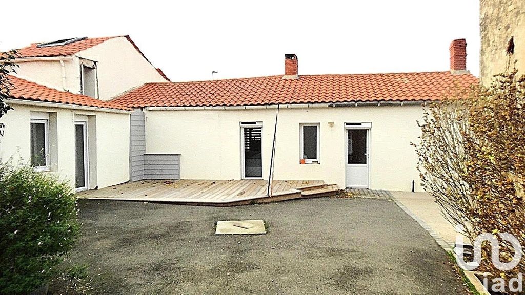 Achat maison à vendre 2 chambres 83 m² - Saint-Christophe-du-Ligneron