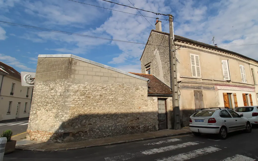 Achat maison à vendre 4 chambres 137 m² - Jouy-le-Châtel