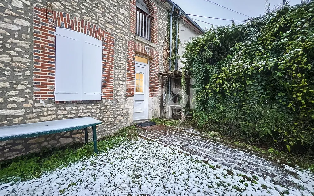 Achat maison à vendre 5 chambres 119 m² - Chalmaison