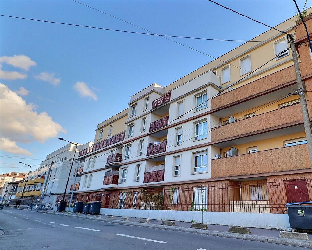 Achat appartement à vendre 3 pièces 55 m² - Aubervilliers