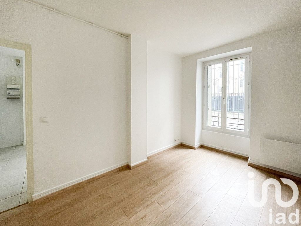 Achat appartement à vendre 2 pièces 27 m² - Paris 18ème arrondissement