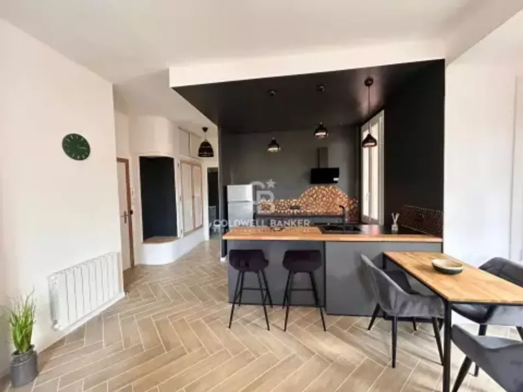 Achat appartement à vendre 2 pièces 47 m² - Antibes