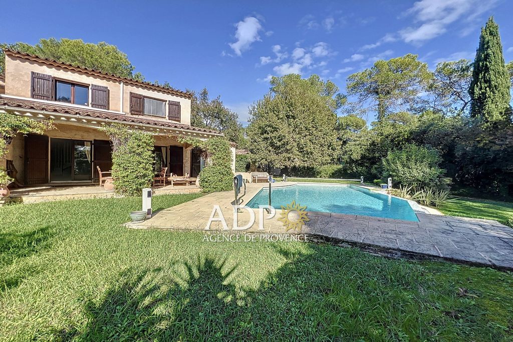 Achat maison à vendre 4 chambres 125 m² - Valbonne