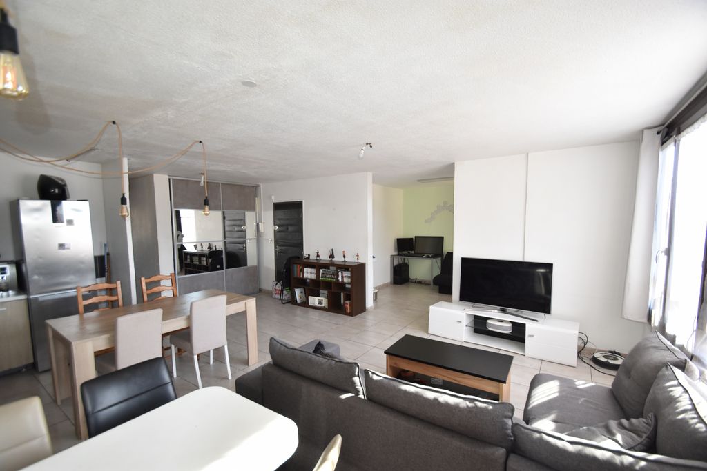 Achat appartement à vendre 4 pièces 78 m² - Carros