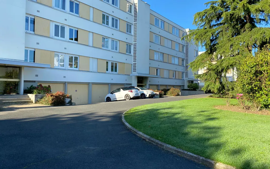 Achat appartement à vendre 2 pièces 48 m² - Viry-Châtillon