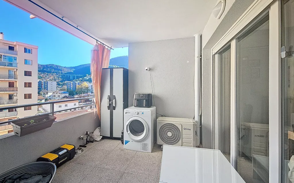 Achat appartement à vendre 4 pièces 76 m² - Nice