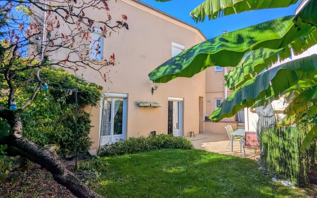 Achat maison à vendre 5 chambres 170 m² - Châteaudun