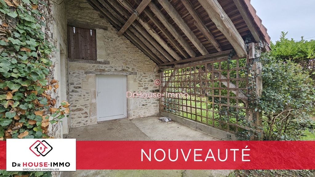 Achat maison à vendre 3 chambres 183 m² - Guécélard