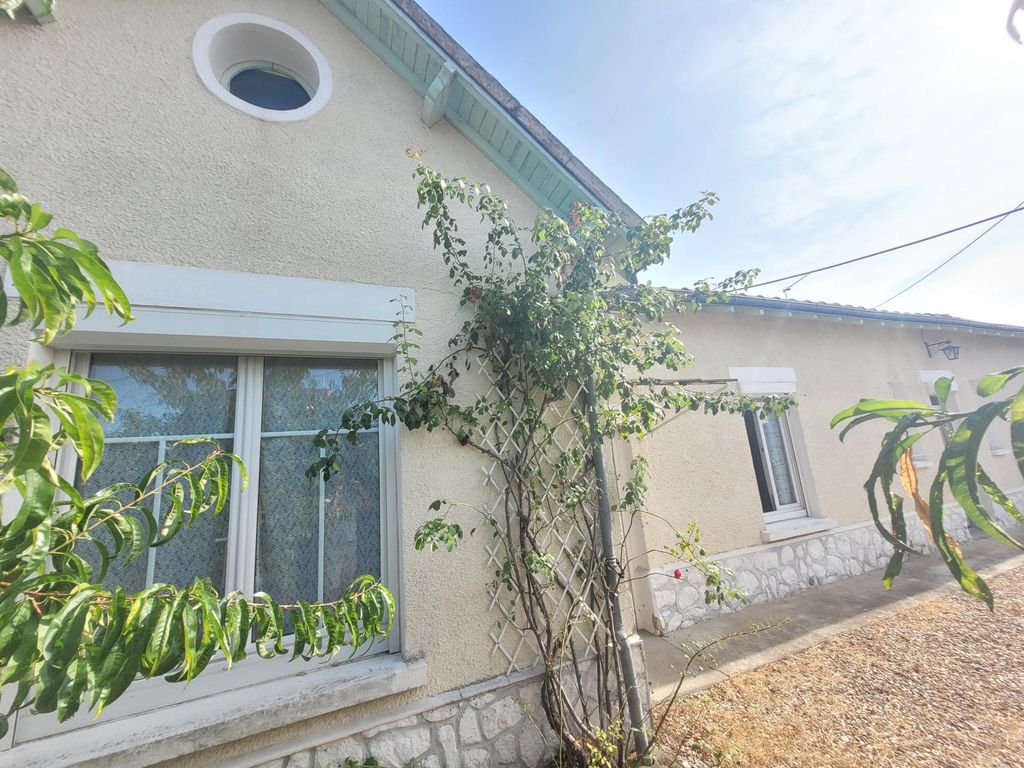 Achat maison à vendre 2 chambres 80 m² - Châtellerault