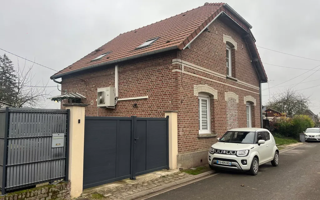 Achat maison à vendre 3 chambres 110 m² - Jussy