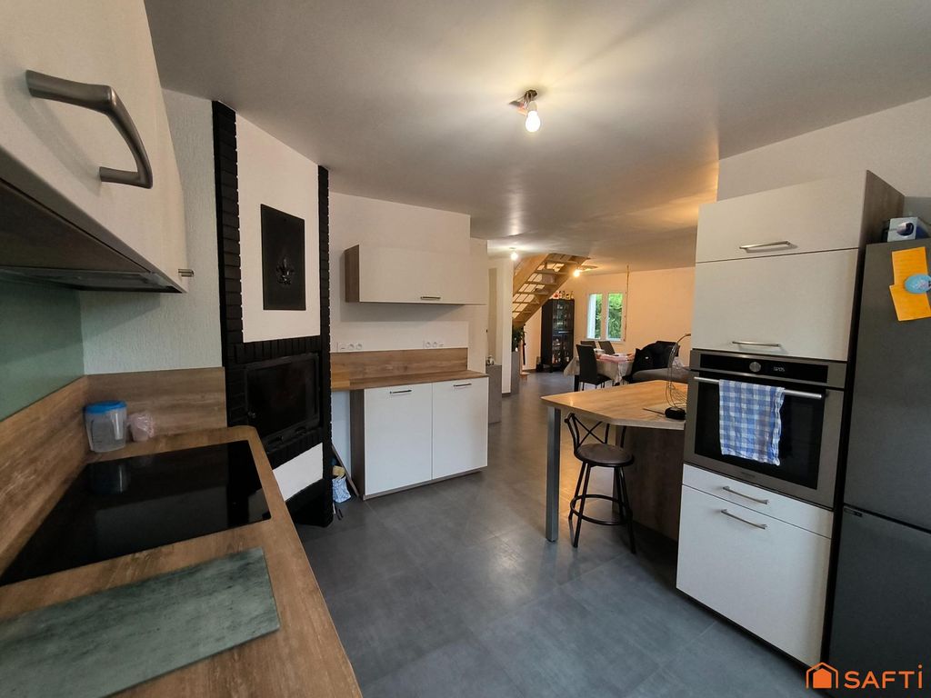 Achat maison à vendre 5 chambres 142 m² - Saint-M'Hervé