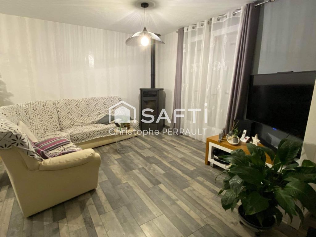 Achat maison à vendre 6 chambres 166 m² - Cholet