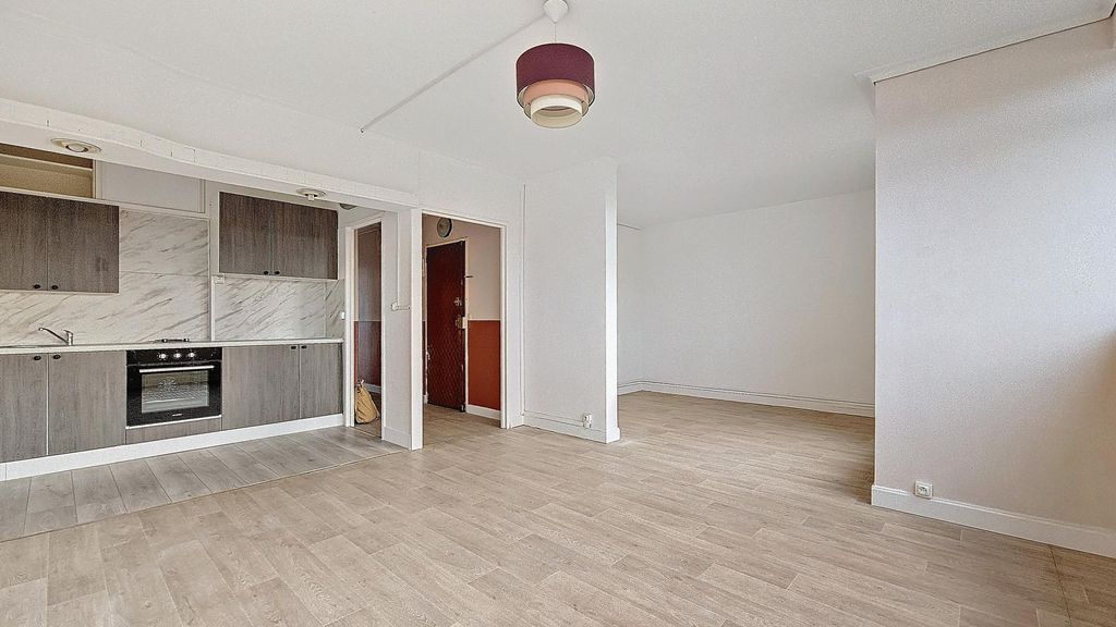 Achat appartement à vendre 4 pièces 62 m² - Saint-Denis