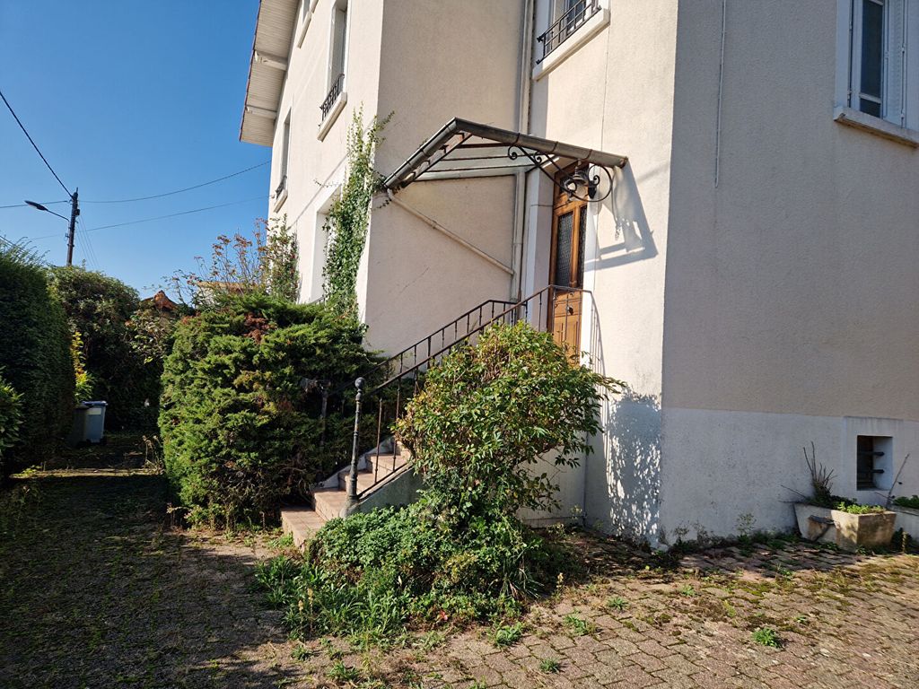 Achat maison à vendre 2 chambres 80 m² - Lons-le-Saunier