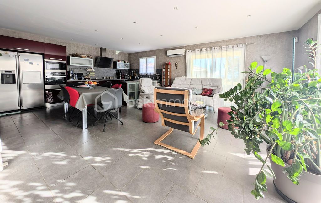 Achat maison à vendre 4 chambres 110 m² - Clermont-l'Hérault