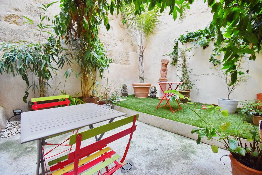 Achat maison à vendre 3 chambres 135 m² - Pézenas