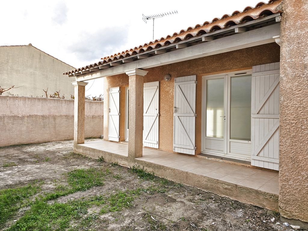 Achat maison à vendre 3 chambres 77 m² - Aigues-Mortes