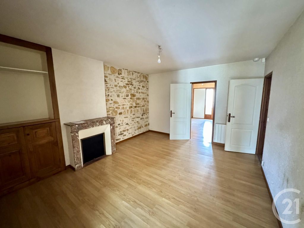 Achat maison à vendre 4 chambres 107 m² - Châteauroux