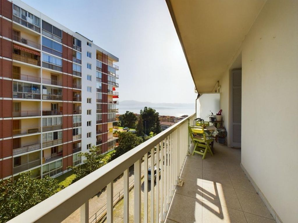 Achat appartement à vendre 4 pièces 100 m² - Ajaccio