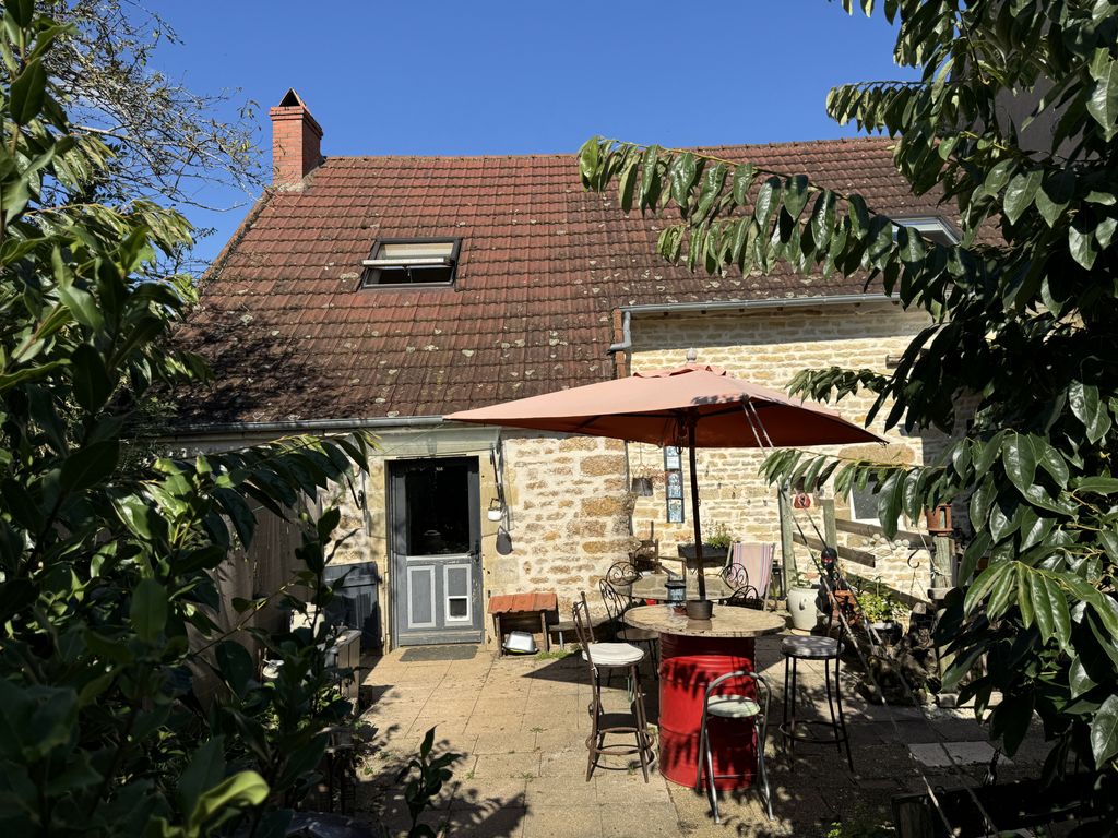 Achat maison à vendre 2 chambres 105 m² - Metz-le-Comte