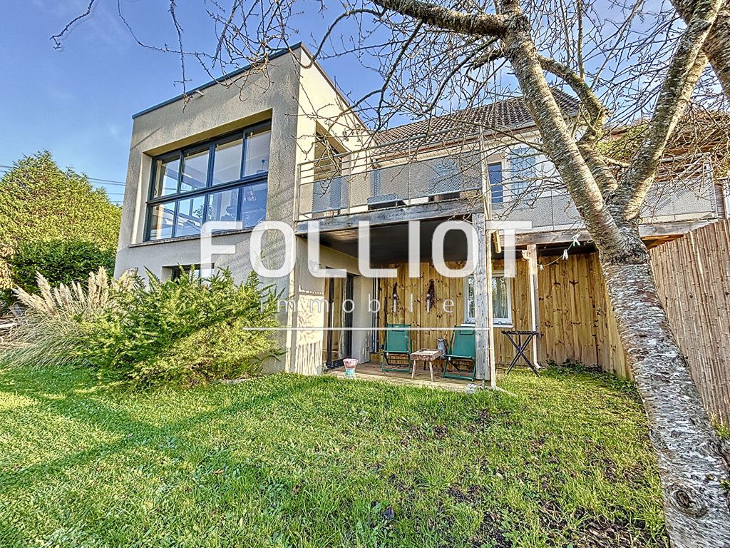 Achat maison à vendre 5 chambres 170 m² - Jullouville