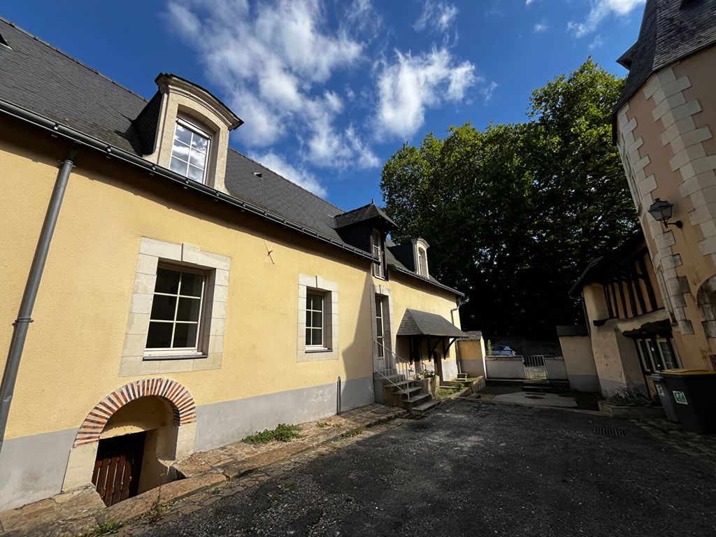 Achat maison à vendre 4 chambres 127 m² - Seiches-sur-le-Loir