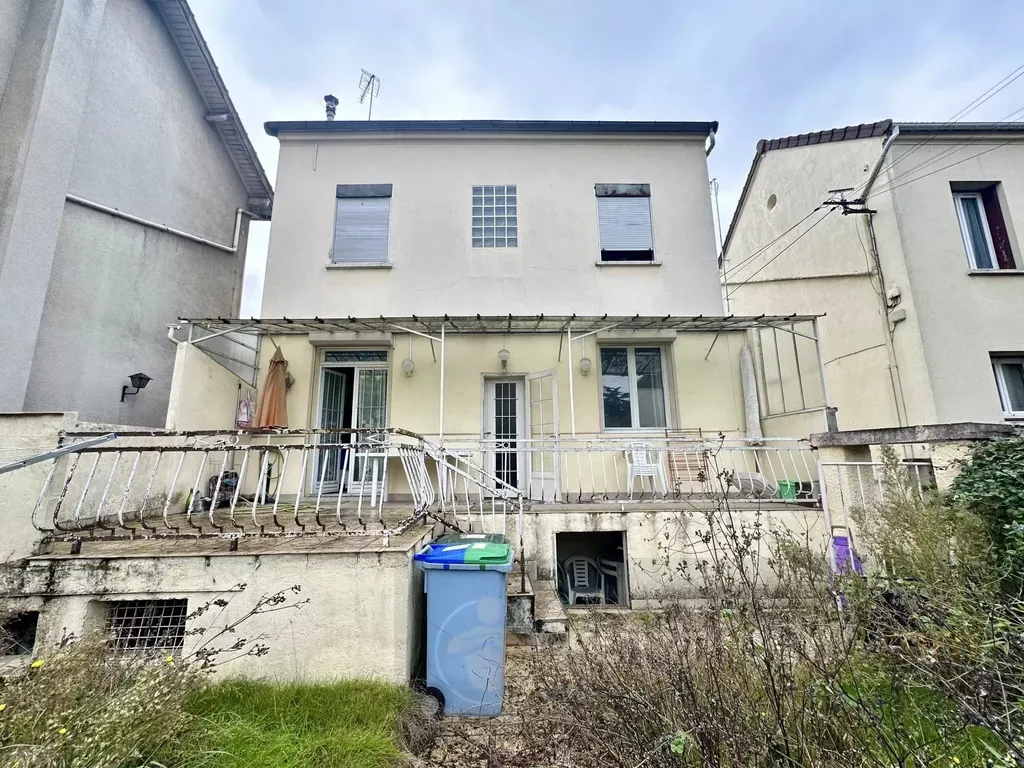 Achat appartement à vendre 5 pièces 100 m² - Bondy