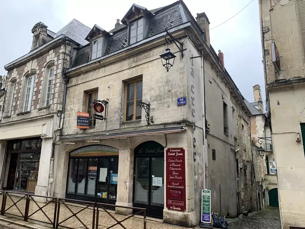 Achat appartement à vendre 5 pièces 187 m² - Laon