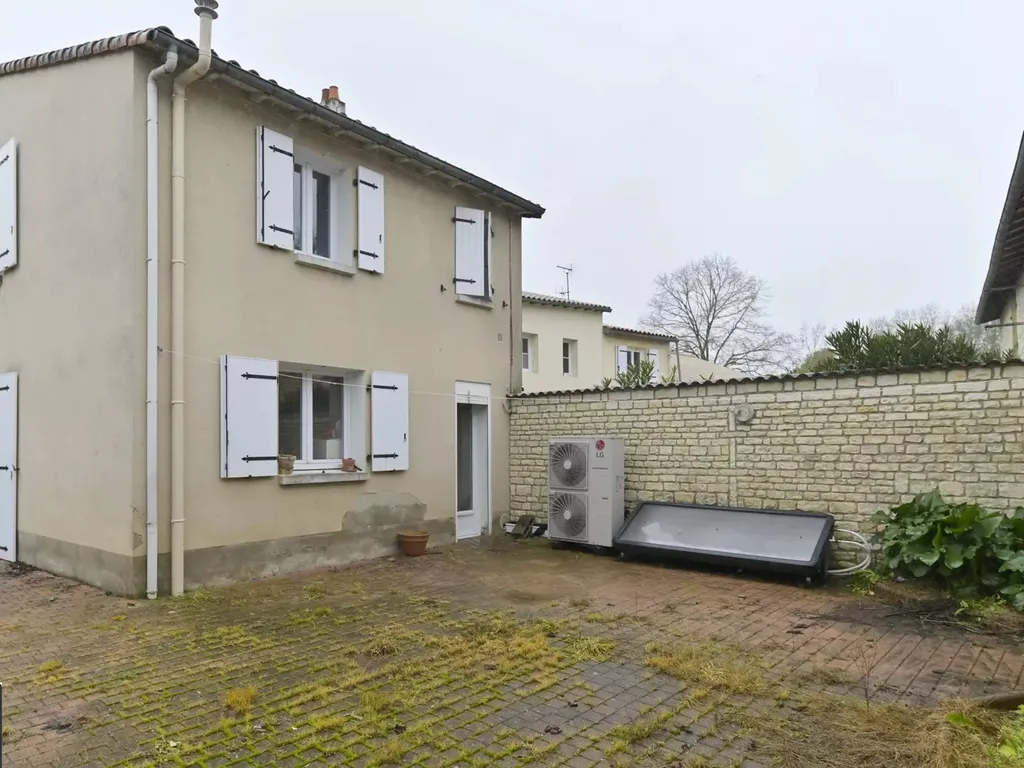 Achat maison à vendre 3 chambres 297 m² - Épannes