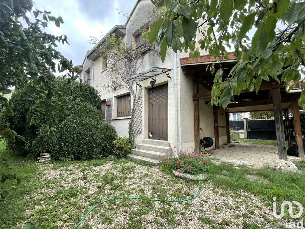 Achat maison à vendre 5 chambres 109 m² - Chelles