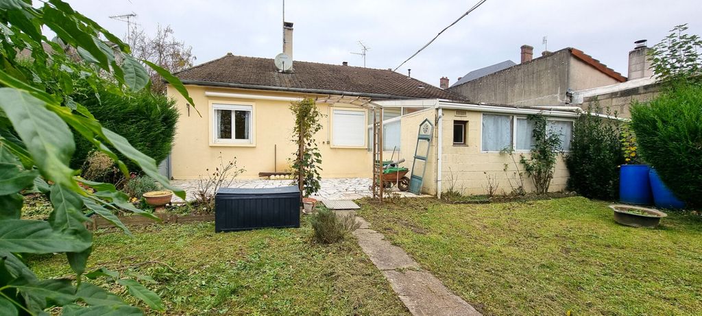 Achat maison à vendre 3 chambres 136 m² - Ressons-sur-Matz