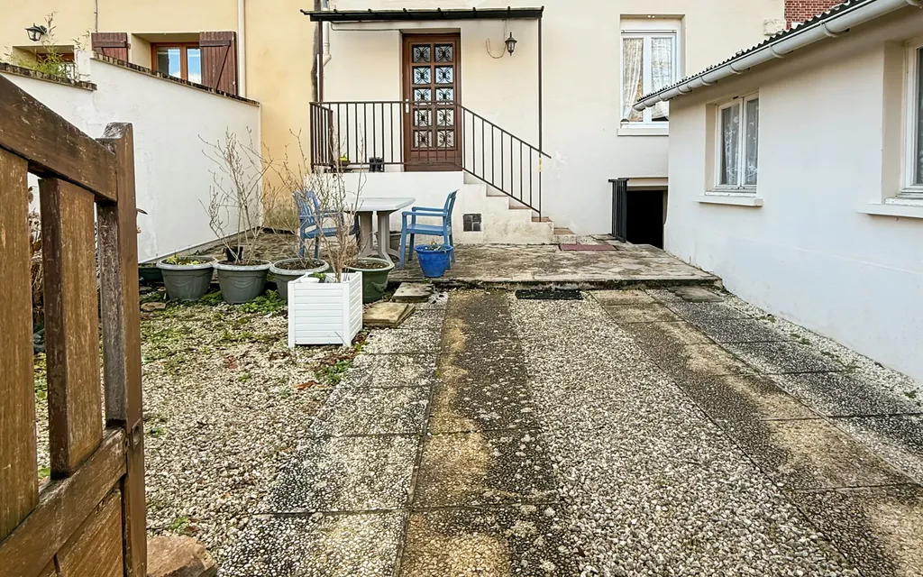 Achat maison à vendre 2 chambres 60 m² - Us