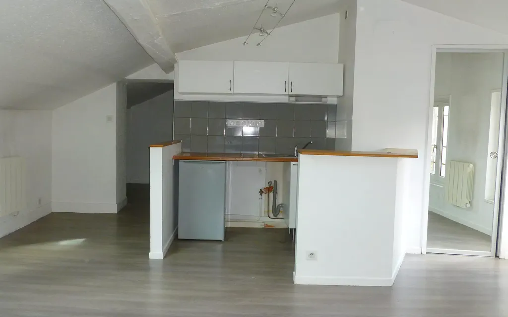 Achat studio à vendre 27 m² - Saint-Étienne