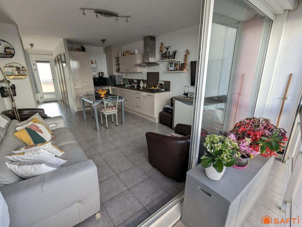 Achat appartement à vendre 3 pièces 53 m² - Le Grau-du-Roi