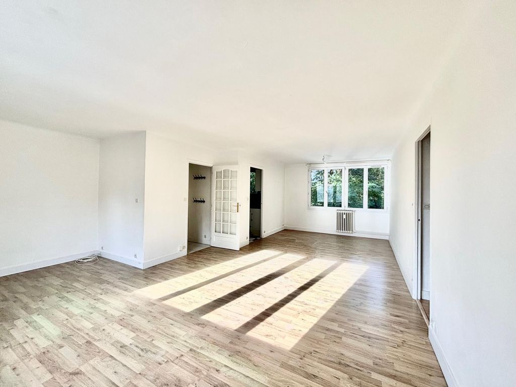 Achat appartement à vendre 5 pièces 91 m² - La Celle-Saint-Cloud