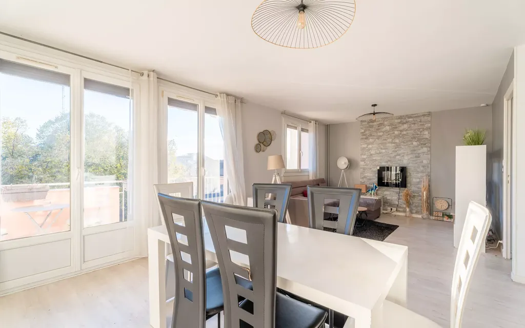 Achat appartement à vendre 4 pièces 82 m² - Villefranche-sur-Saône