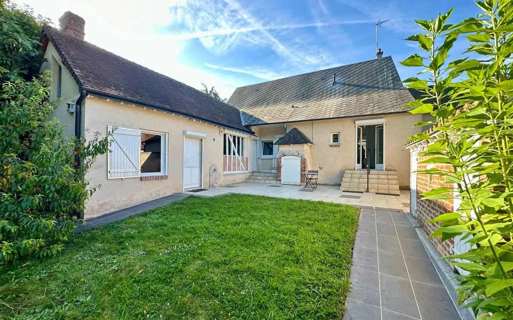 Achat maison à vendre 4 chambres 155 m² - Ver-lès-Chartres