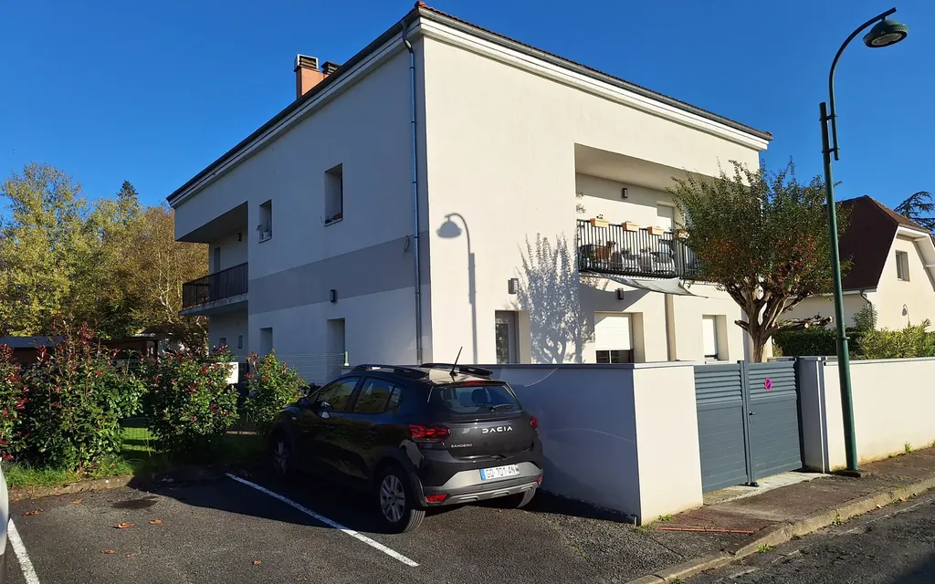 Achat appartement à vendre 3 pièces 57 m² - Lescar