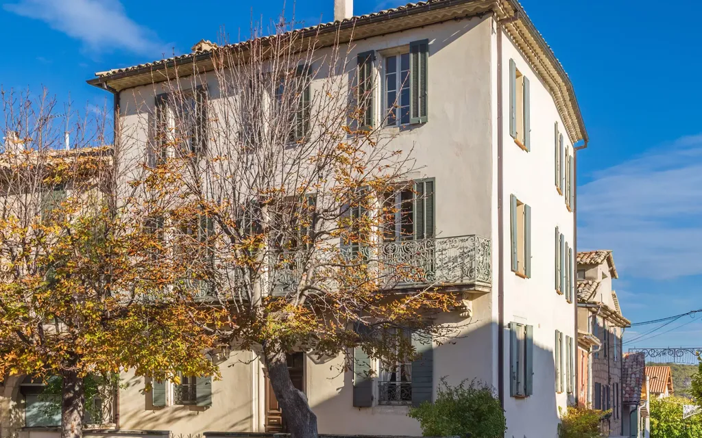 Achat maison à vendre 8 chambres 256 m² - Banon