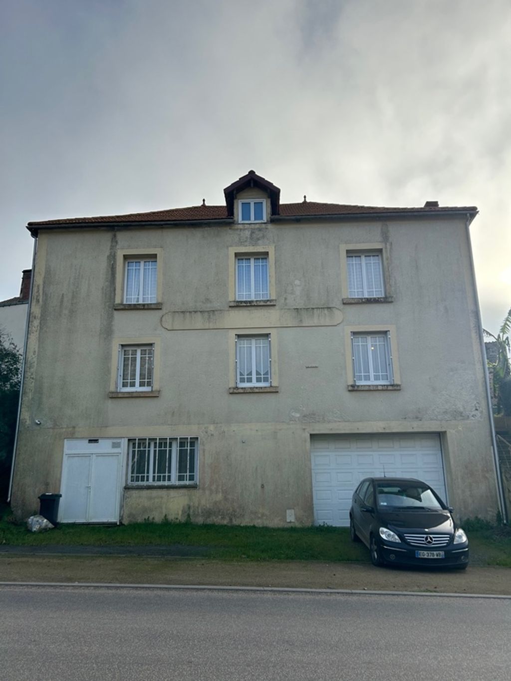 Achat maison à vendre 3 chambres 200 m² - Breuil-Barret