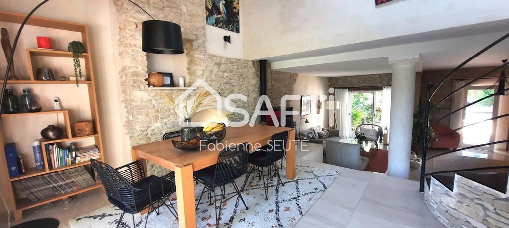 Achat maison à vendre 5 chambres 180 m² - L'Isle-sur-la-Sorgue