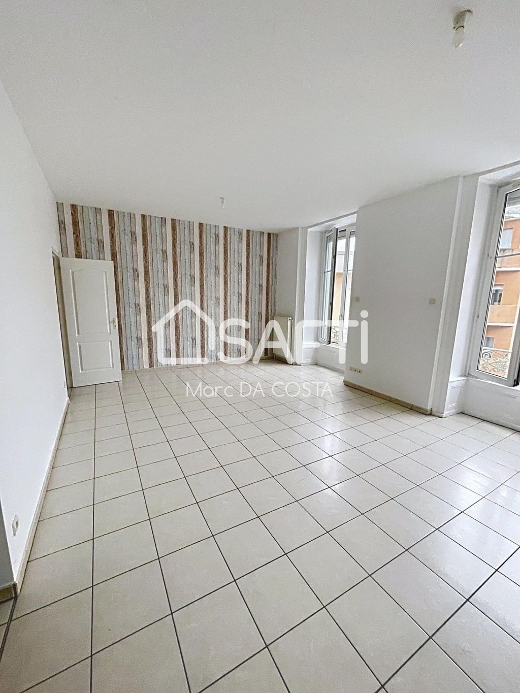 Achat appartement à vendre 4 pièces 85 m² - Feurs