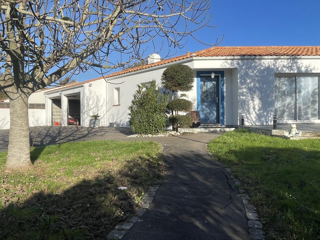 Achat maison à vendre 3 chambres 109 m² - Talmont-Saint-Hilaire