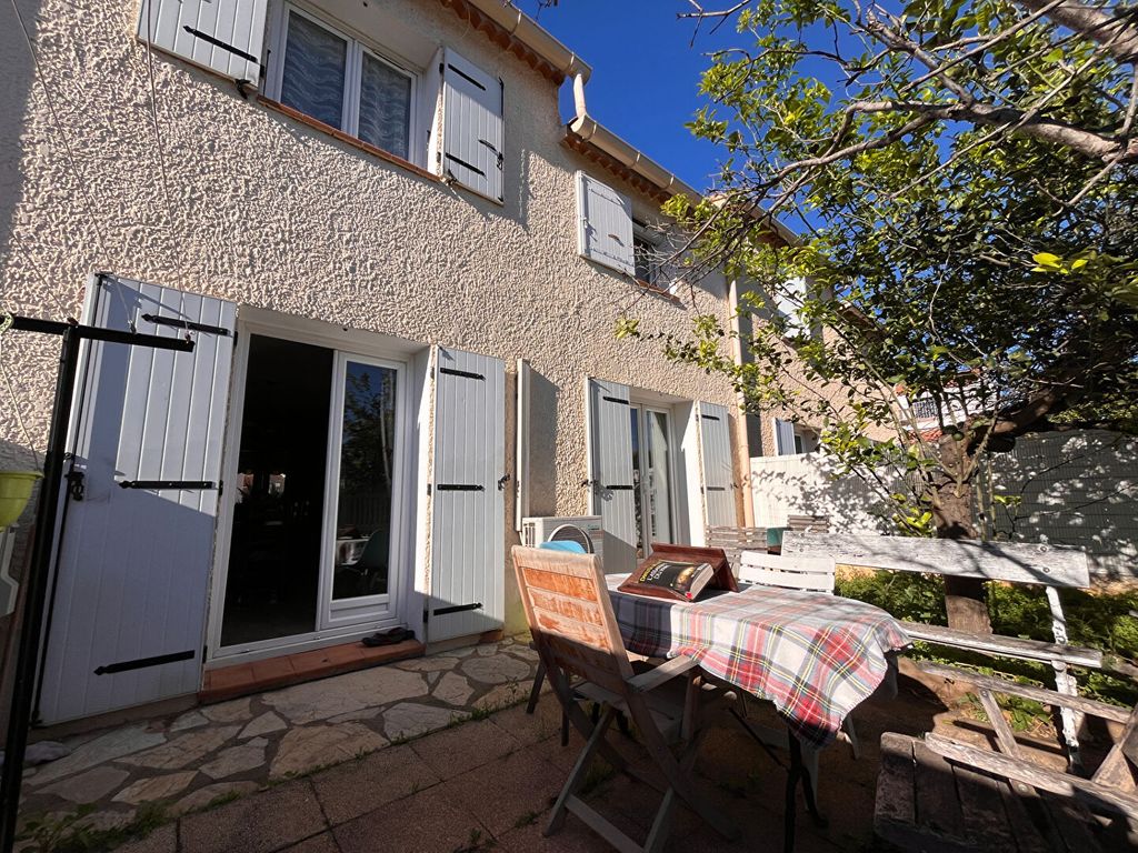 Achat maison à vendre 3 chambres 90 m² - Sanary-sur-Mer