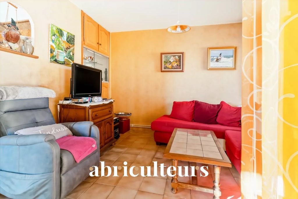 Achat appartement à vendre 3 pièces 76 m² - Salon-de-Provence