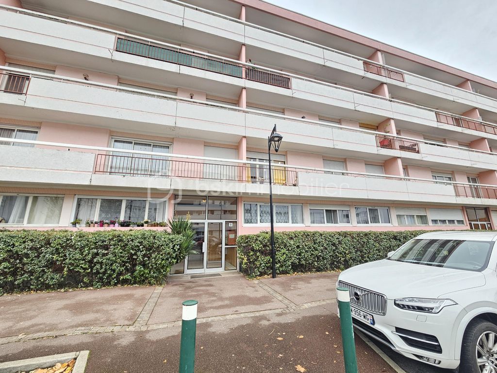 Achat appartement à vendre 5 pièces 90 m² - Épinay-sous-Sénart